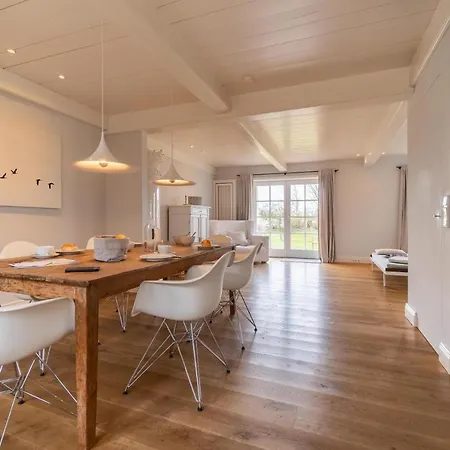 Kapitaenshaus West * Oldsum